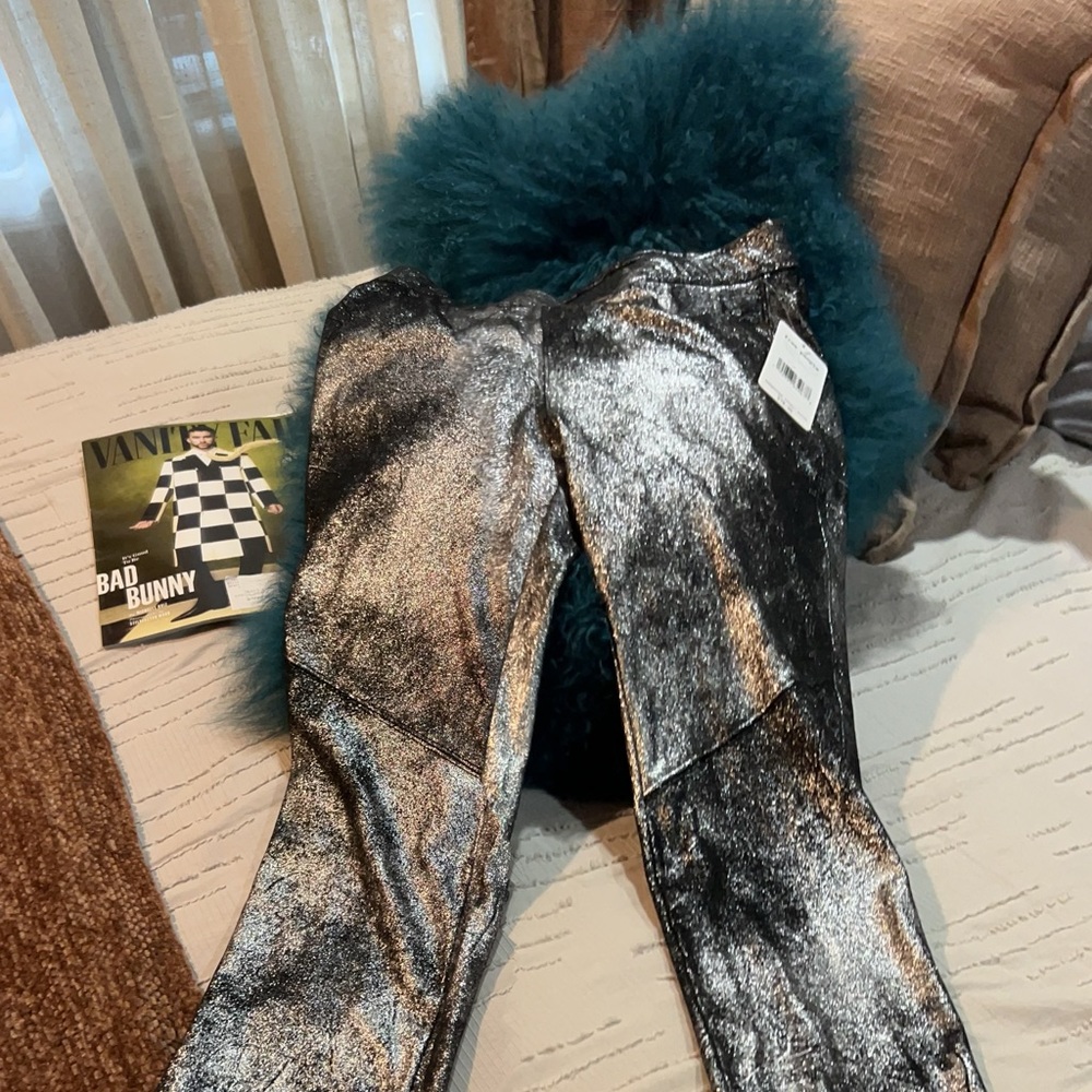 Shark metallic leggings